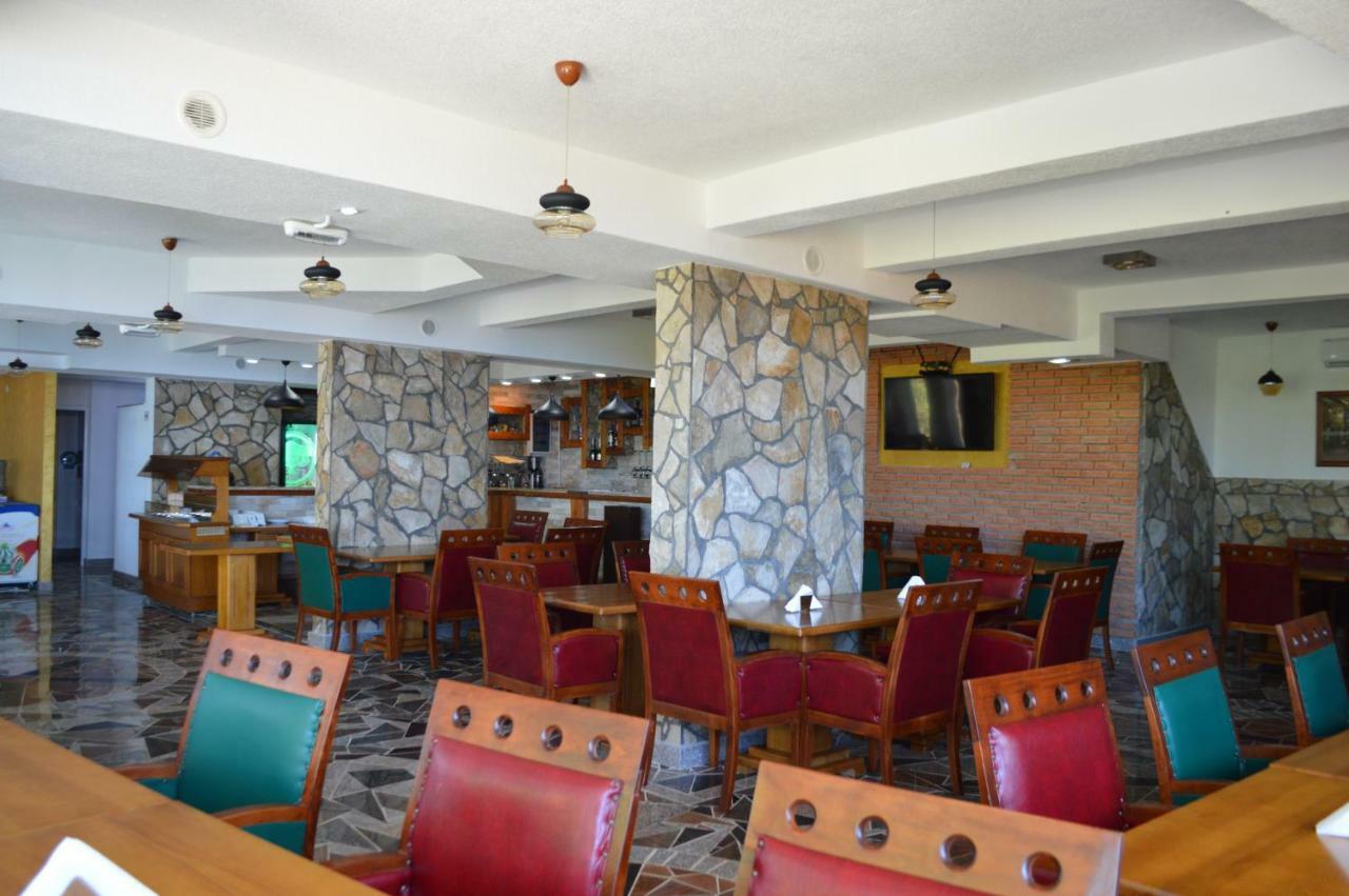 Novalic Hotel Dobra Voda Ngoại thất bức ảnh