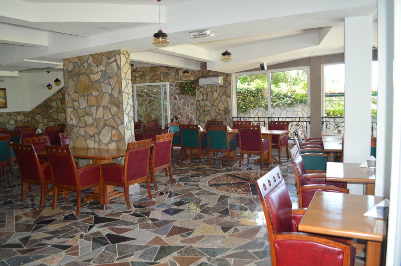 Novalic Hotel Dobra Voda Ngoại thất bức ảnh